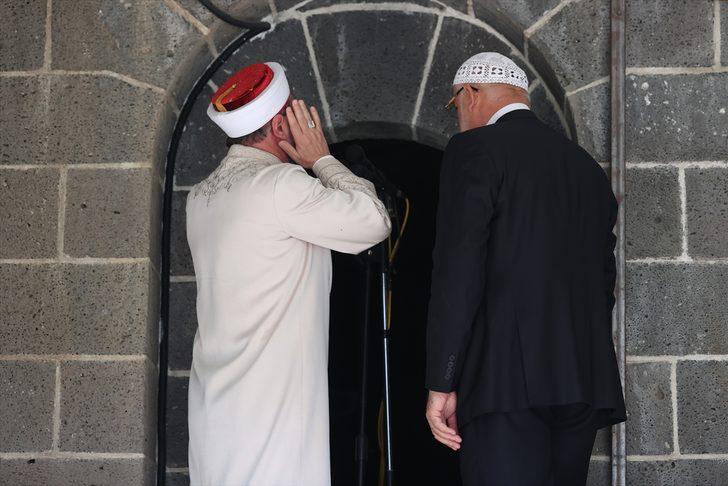 GÜNCELLEME - Diyanet İşleri Başkanı Ali Erbaş, Diyarbakır'da Hafızlık İcazet Programı'na katıldı: G4