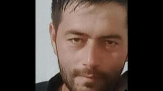 Düğünde havaya ateş etmek istedi! Yanındakini başından vurdu