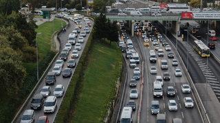 İstanbul’da hafta trafikle başladı! Yoğunluk yüzde 55’i gördü