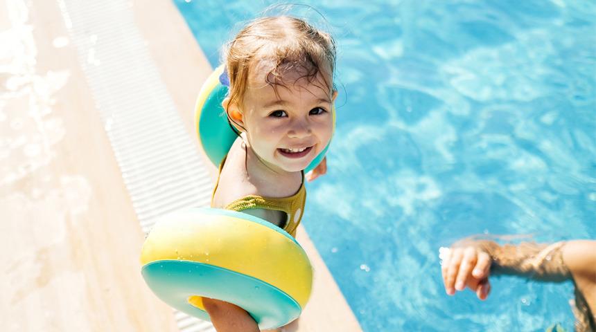 Yüzme havuzları hastalık riski taşıyor