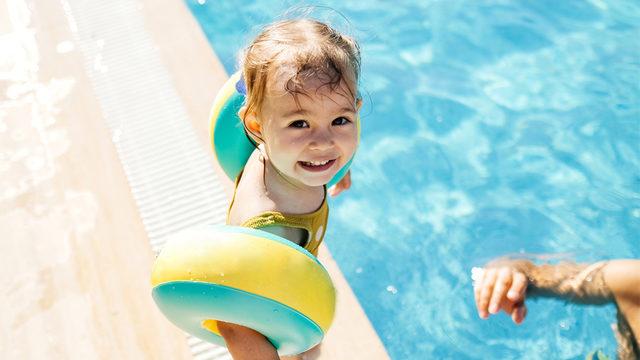 Yüzme havuzları hastalık riski taşıyor