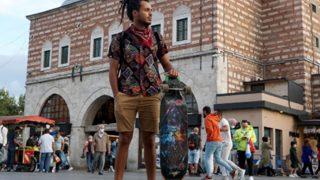 Faslı gezgin kaykayıyla Türkiye turuna hazırlanıyor! Karadeniz’den başlayacak