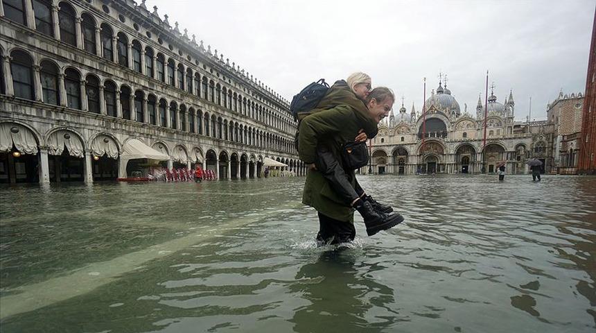Venedik resmen battı!
