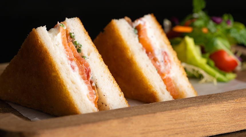 Kahvaltının yeni yıldızı! İki dilim arasında benzersiz bir lezzet: Ispanaklı sandviç tarifi