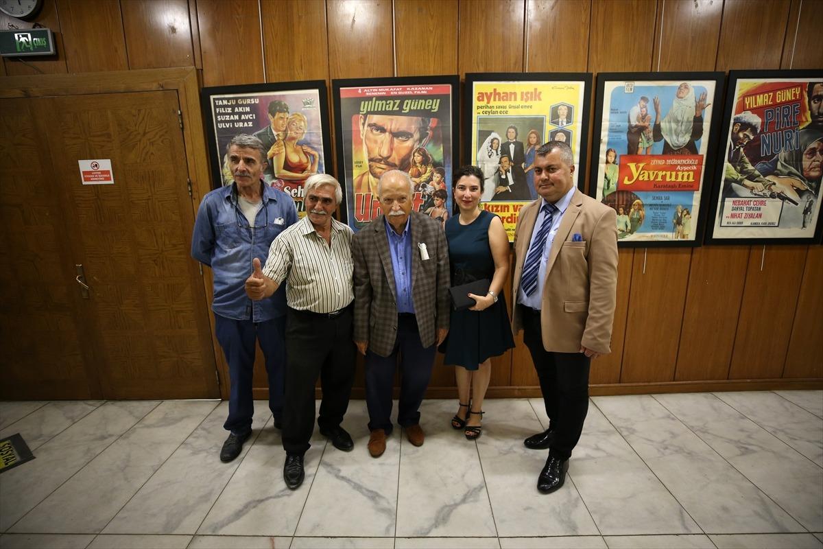 Adana'da "&Ccedil;ukurova'dan Beyaz Perdeye Film Afişleri" sergisi a&ccedil;ıldı