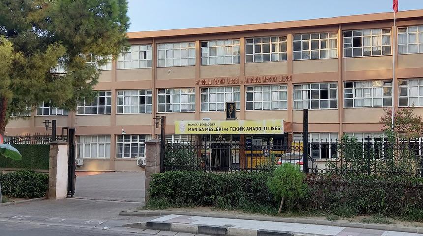 Okul yönetimi sağlık ekiplerine haber verdi! Tüm sınıf karantinaya alındı