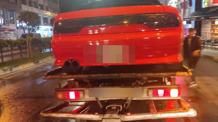 Trabzon'da abartılı egzozu bulunan araç trafikten menedildi