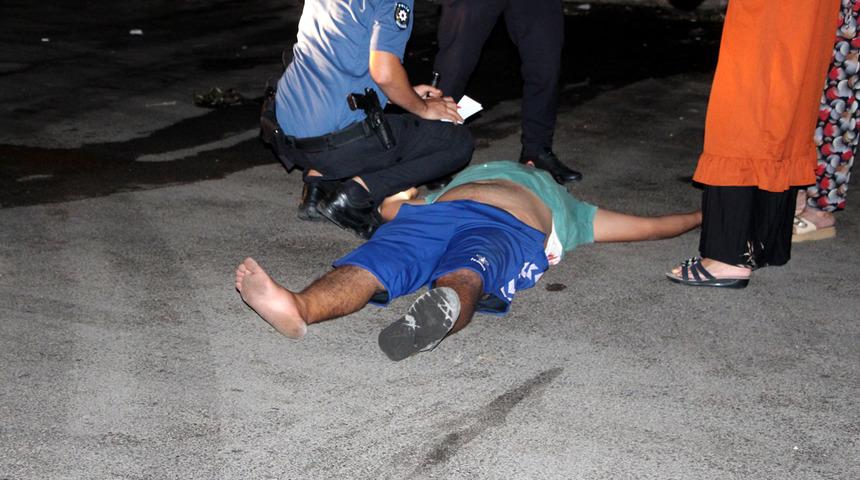 Adana&rsquo;da kanlı gece gece! Tartıştıkları kişiye dehşeti yaşattılar