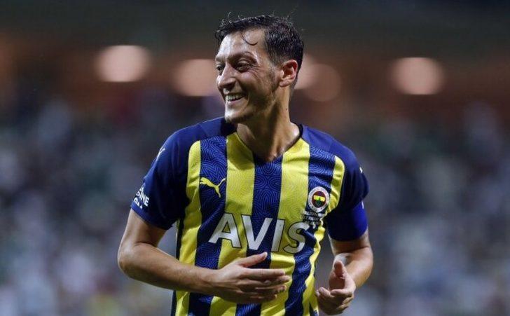 Fenerbahçe'de Mesut Özil için yönetim ile teknik ekip karşı karşıya