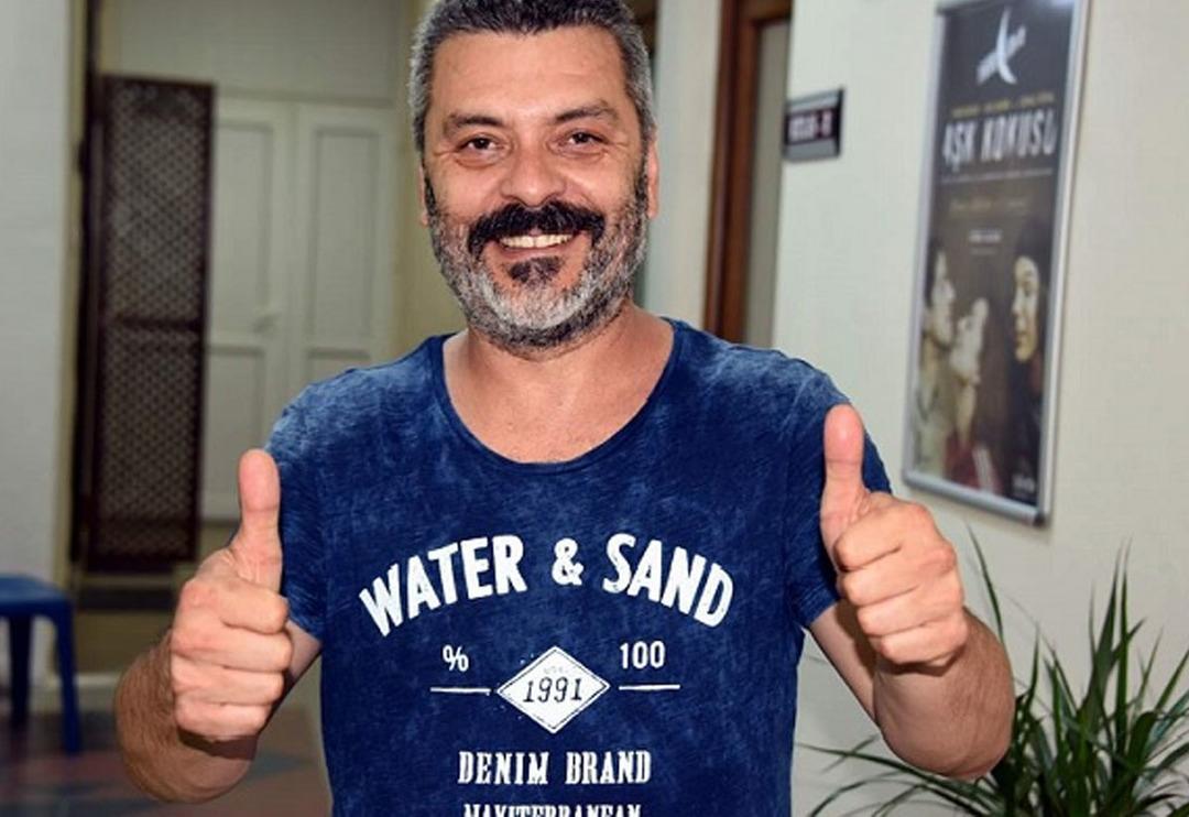 &Uuml;nl&uuml; oyuncu Necmi Yapıcı'nın boyu kadar oğlu varmış! "Birtakım artistik pozlar verdik"