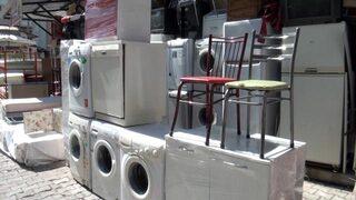 İkinci el eşyacı ve spotçular öğrencileri bekliyor