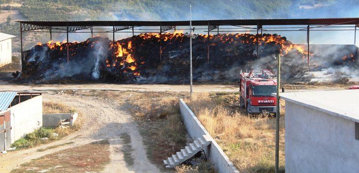 Amasya'da besi çiftliğinde çıkan yangına müdahale ediliyor G3