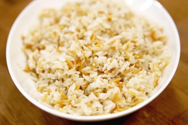 Arpa şehriyeli pilav nasıl yapılır? MasterChef arpa şehriyeli pilav tarifi ve malzemeleri... G1