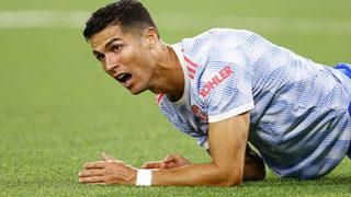 Ronaldo özür diledi! Isınma esnasındaki şutu güvenlik görevlisini devirdi