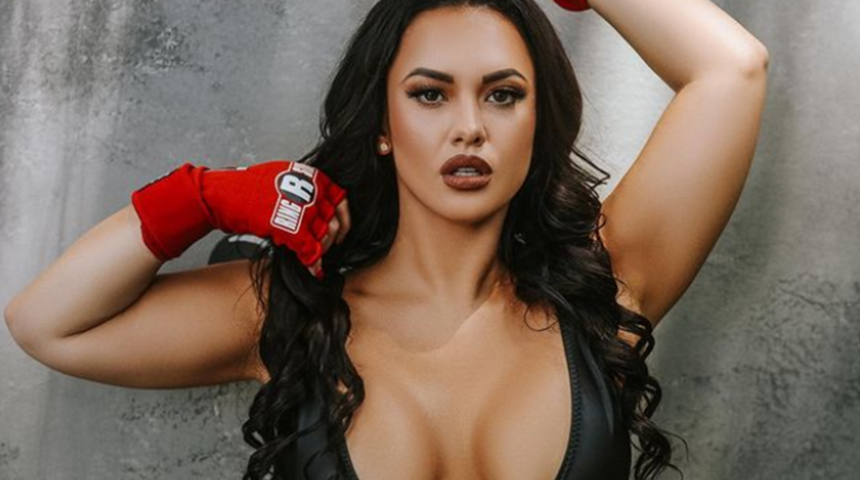 Sosyal medya fenomeni Amber Fields, takipçilerinin sınırlarını zorladı! Paylaşımı tepki çekti