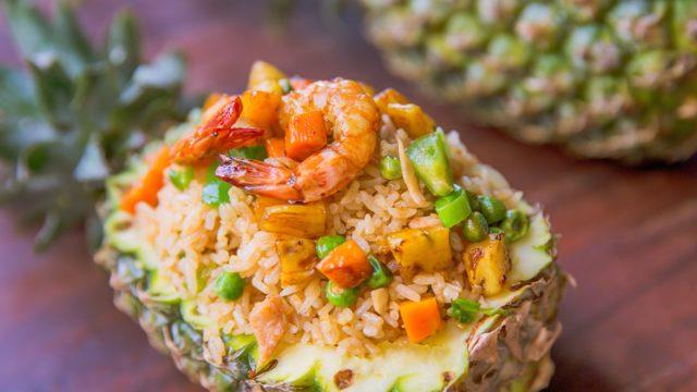 Tropikal bir lezzet! Tayland usulü ‘Ananaslı Pilav (Khao Pat)’ damağınızı bayram ettirecek 