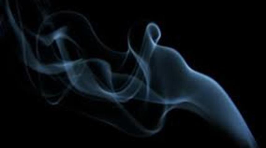 Sigara, bebeğin oksijenini çalıyor