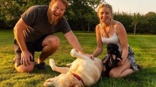 Herkesin rüyasını yaşıyorlar! Seyahat tutkunu çift, karavanda yaşamak için evlerini sattı