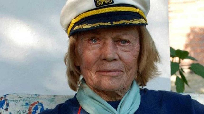 Babası petrol zenginiydi! Işıltılı hayatını geride bırakan June Haimoff hayatını caretta carettalara adadı