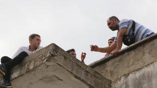 Çay hayat kurtardı! Bir anlık dalgınlığından faydalandılar