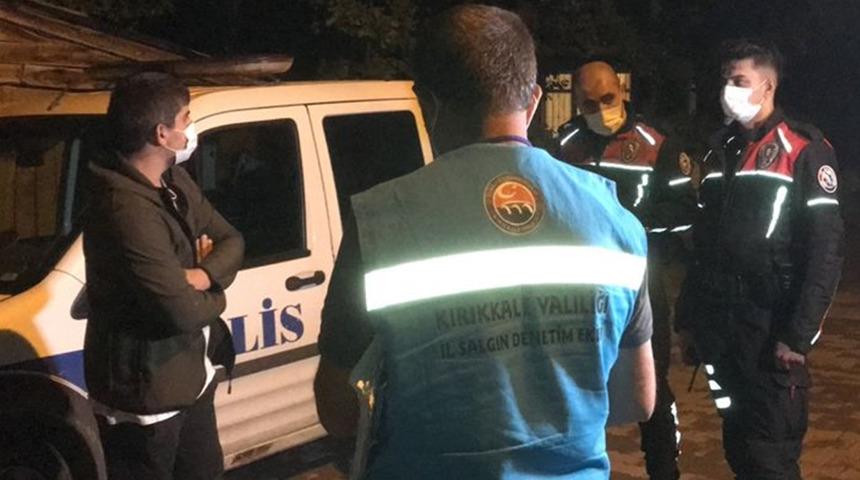 Kırıkkale'de PCR testi pozitif çıkan kişi, sokağa çıkınca polise yakalandı