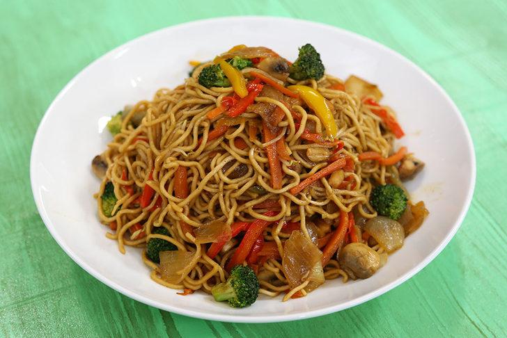 Soya soslu noodle nasıl yapılır? MasterChef soya soslu noodle tarifi ve malzemeleri neler? G3