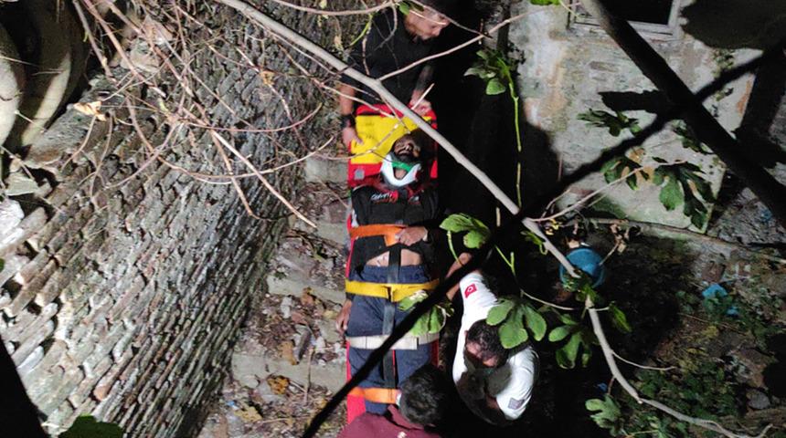 Surlarda korkutan anlar! Düştüğü yerden sedyeyle çıkarıldı