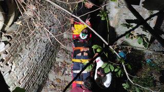 Surlarda korkutan anlar! Düştüğü yerden sedyeyle çıkarıldı