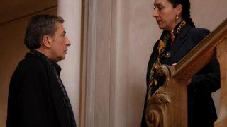 Kırmızı Oda'dan ayrılan Erkan Petekkaya Binnur Kaya'nın önünde diz çöktü!