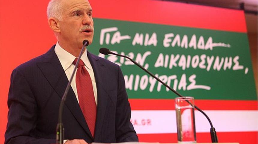 Papandreu, görevini devretti