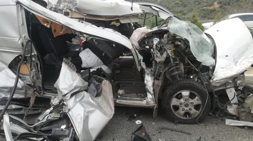 Şeker komasına girip kaza yaptı, hurdaya dönen araçta burnu bile kanamadı