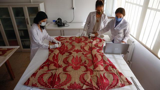 İşte Kanuni Sultan Süleyman'ın 16. yüzyıldan günümüze ulaşan kaftanı! Dijital doku analizi ile hazırlanıyor