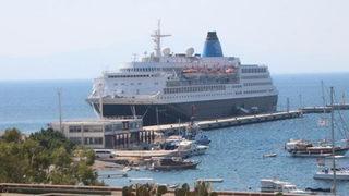 Bodrum'a 2 yıl sonra ilk kruvaziyer gemisi geldi