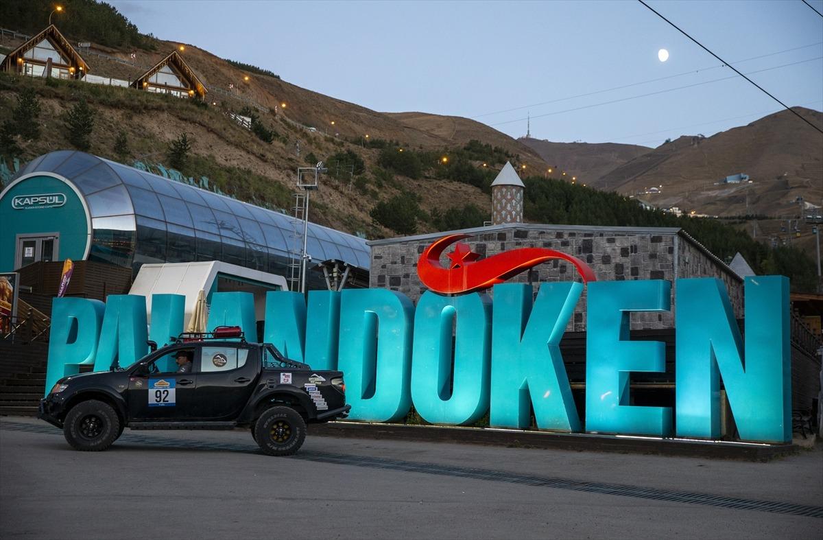 TransAnatolia Rally Raid'de s&uuml;r&uuml;c&uuml;ler Erzurum'a ulaştı