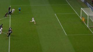 E. Frankfurt - Fenerbahçe maçına damga vuran pozisyon