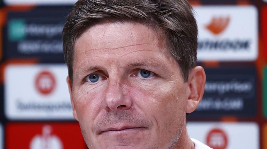 Oliver Glasner'den kaleci Kevin Trapp'a teşekkür