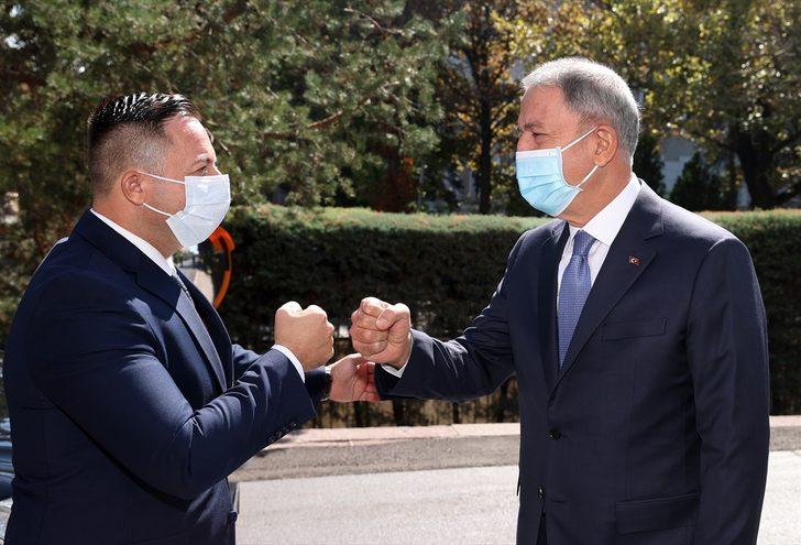 Milli Savunma Bakanı Akar, Kosova Savunma Bakanı Mehaj ile görüştü G2