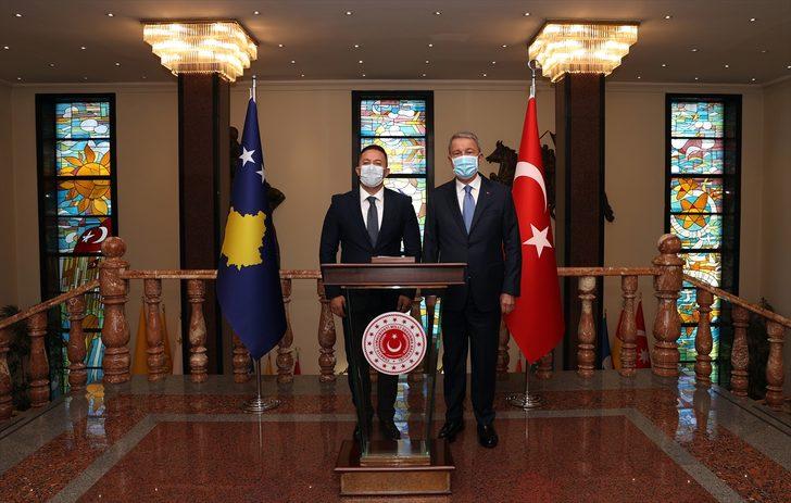 Milli Savunma Bakanı Akar, Kosova Savunma Bakanı Mehaj ile görüştü G3