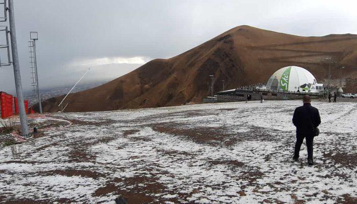 Erzurum'a ilk kar düştü! Sosyal medyadan dikkat çeken paylaşım