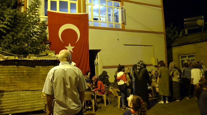 Şehit Piyade Uzman Çavuş Ümit Solak'ın acı haberi Muş'taki ailesine ulaştı