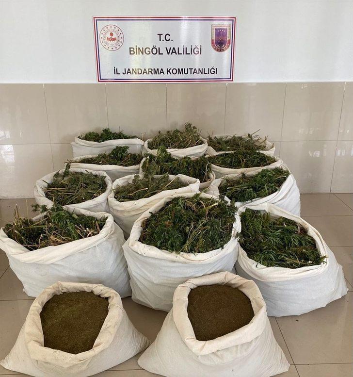 Bingöl'de 284 kilo 200 gram esrar ele geçirildi G4