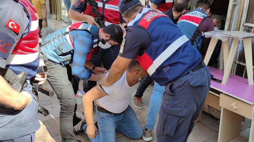 2 kez cezaevine giren torbacı uslanmadı, tahliye olduktan 3 g&uuml;n sonra yine yakalandı