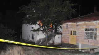 Azerbaycan uyruklu kadını öldürüp tren önüne atlayarak intihar etmiş