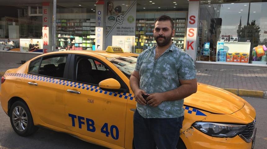 Sancısı tutan kadın, bindiği takside doğum yaptı