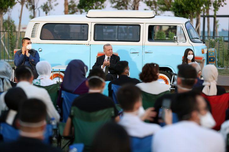 Cumhurbaşkanı Erdoğan, Mersin'de gençlerle buluştu: (1) G5