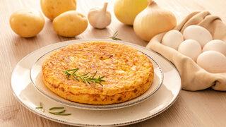 Patatesli yumurta nasıl yapılır? Patatesli yumurta malzemeleri neler?
