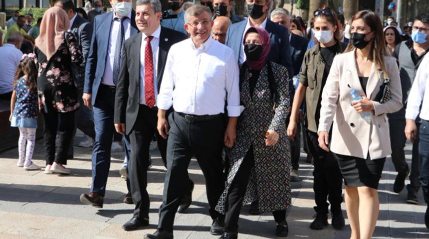 Davutoğlu Bahçeli'ye yüklendi: Bir dersi de o hak etti