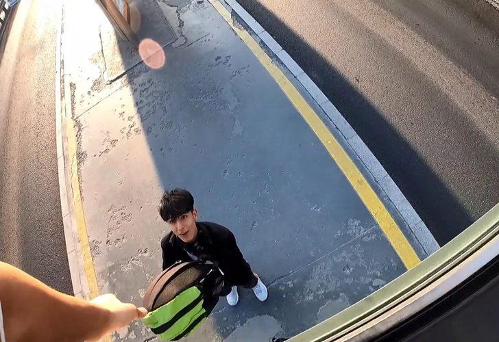 Sosyal medyadan paylaştı! Metrobüsün üstünde Avrupa'dan Asya'ya geçti G2