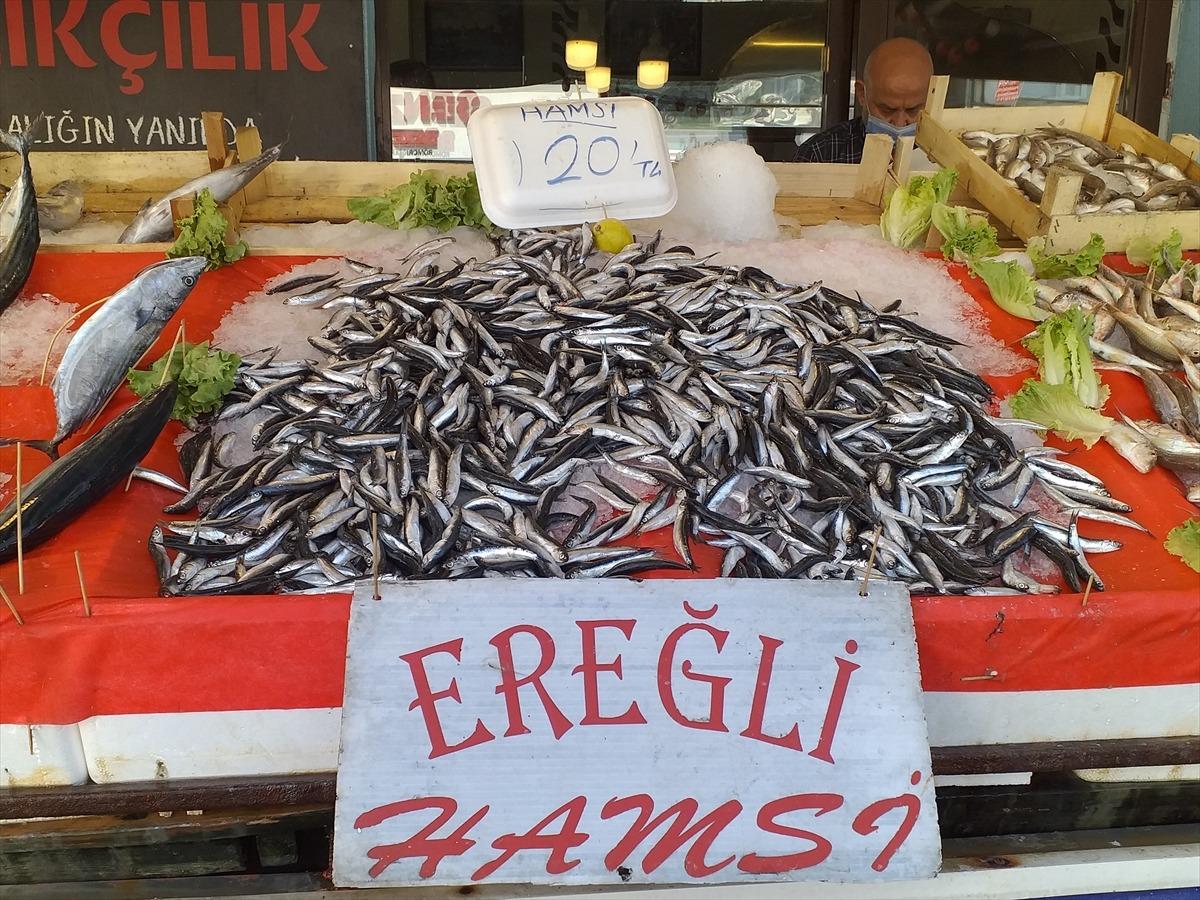 Zonguldak'ta balık&ccedil;ılar Karadeniz hamsisinden umutlu