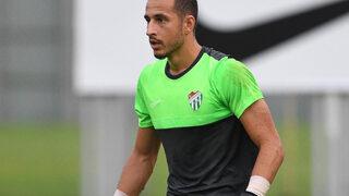  Bursaspor’da kaleci Erhan Erentürk sakatlandı